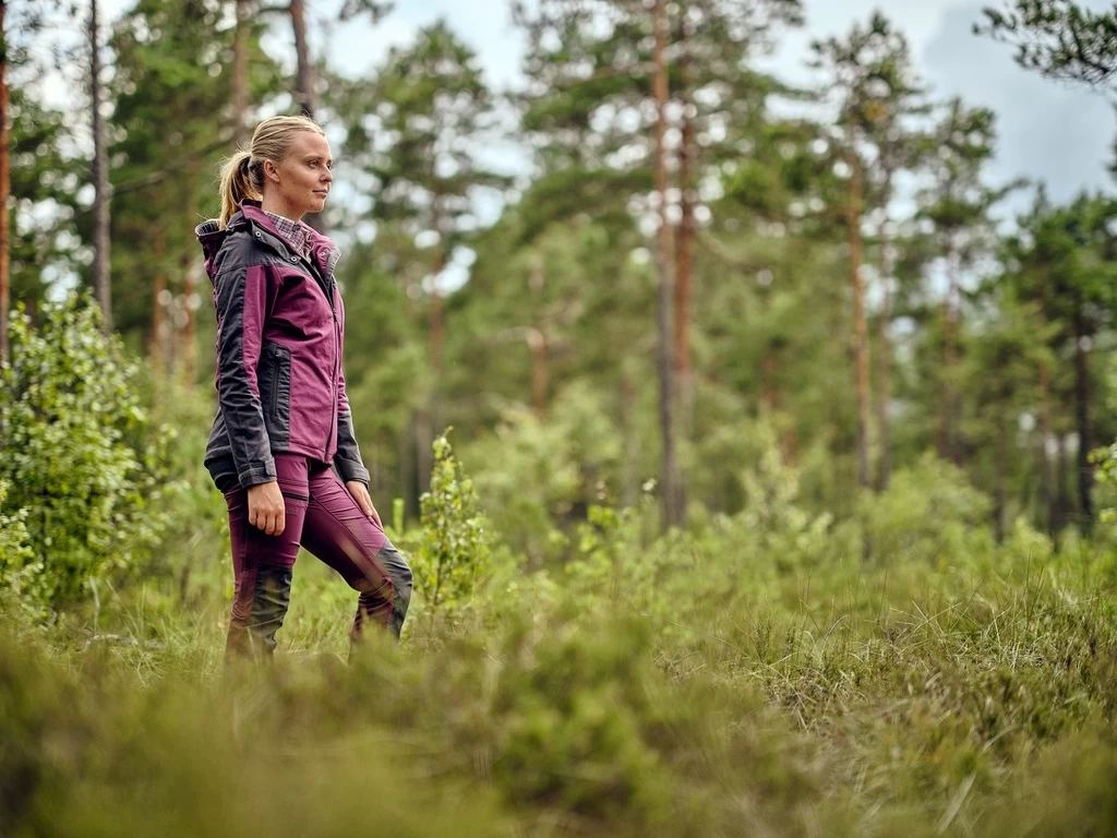 Pinewood Finnveden Hybrid Broek Dames Plum / Antraciet (582) 8 Pinewood Finnveden Hybrid Broek Dames Plum / Antraciet (582) - Afbeelding 6