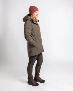 Pinewood Varnamo Gevoerde Dames Winterjas Earth Bruin (206) -Sport Verkoop 4d051f8e7f0e171b0a387ac1876257edf2a5e4c7