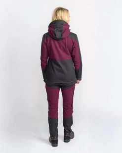 Pinewood Finnveden Hybrid Dames Jas Plum / Donker Antraciet (582) 17 Pinewood Finnveden Hybrid Dames Jas Plum / Donker Antraciet (582) -Sport Verkoop 68a26f7bb07c99d71452127dc1776a7ca137c146