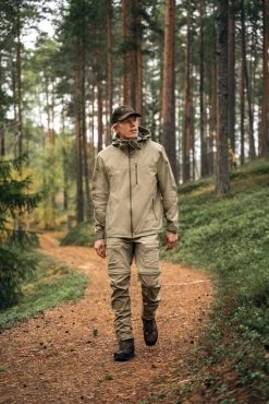 Pinewood Finnveden Hybrid Heren Jas Light Khaki (224) -Sport Verkoop 731e659204f027351f3a925095f9dc810b2df620