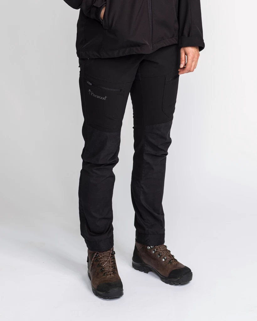 Pinewood Finnveden Hybrid Broek Dames Zwart (400) Normale En Korte Lengtemaat Beschikbaar 6 Pinewood Finnveden Hybrid Broek Dames Zwart (400) Normale En Korte Lengtemaat Beschikbaar - Afbeelding 4