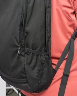 Pinewood Day Pack Rugzak 22L Zwart (400) 13 Pinewood Day Pack Rugzak 22L Zwart (400) -Sport Verkoop ea59c6d431f1266b26b0809cbcdf053c6363a74e