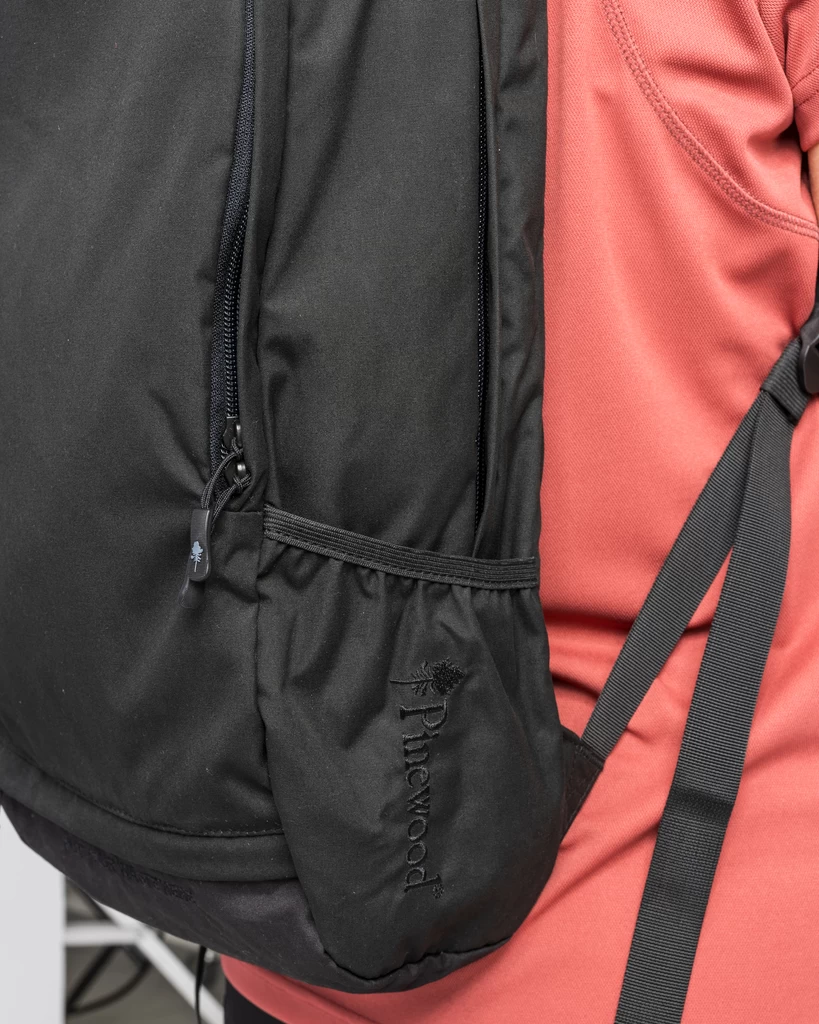 Pinewood Day Pack Rugzak 22L Zwart (400) 6 Pinewood Day Pack Rugzak 22L Zwart (400) - Afbeelding 4